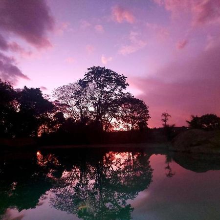 Sertao Veredas Hotel Fazenda Paraopeba Bagian luar foto