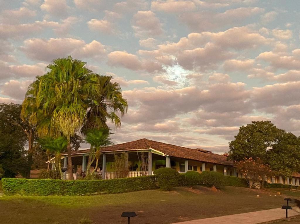 Sertao Veredas Hotel Fazenda Paraopeba Bagian luar foto